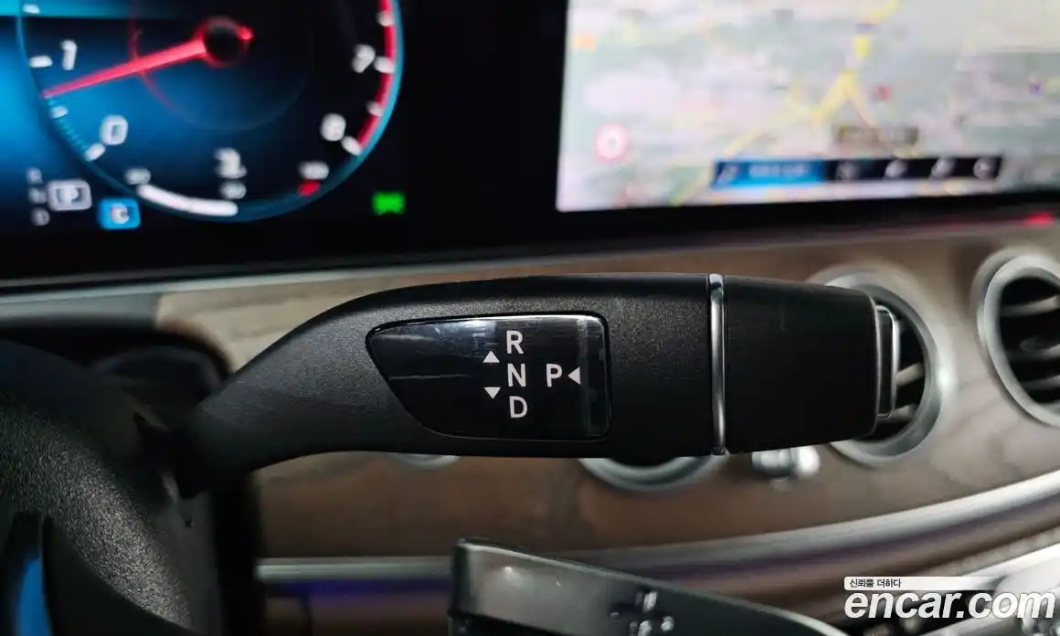 Mercedes-Benz E-Class 2022 2.0 Автомат в Москве № 160223, фото 9