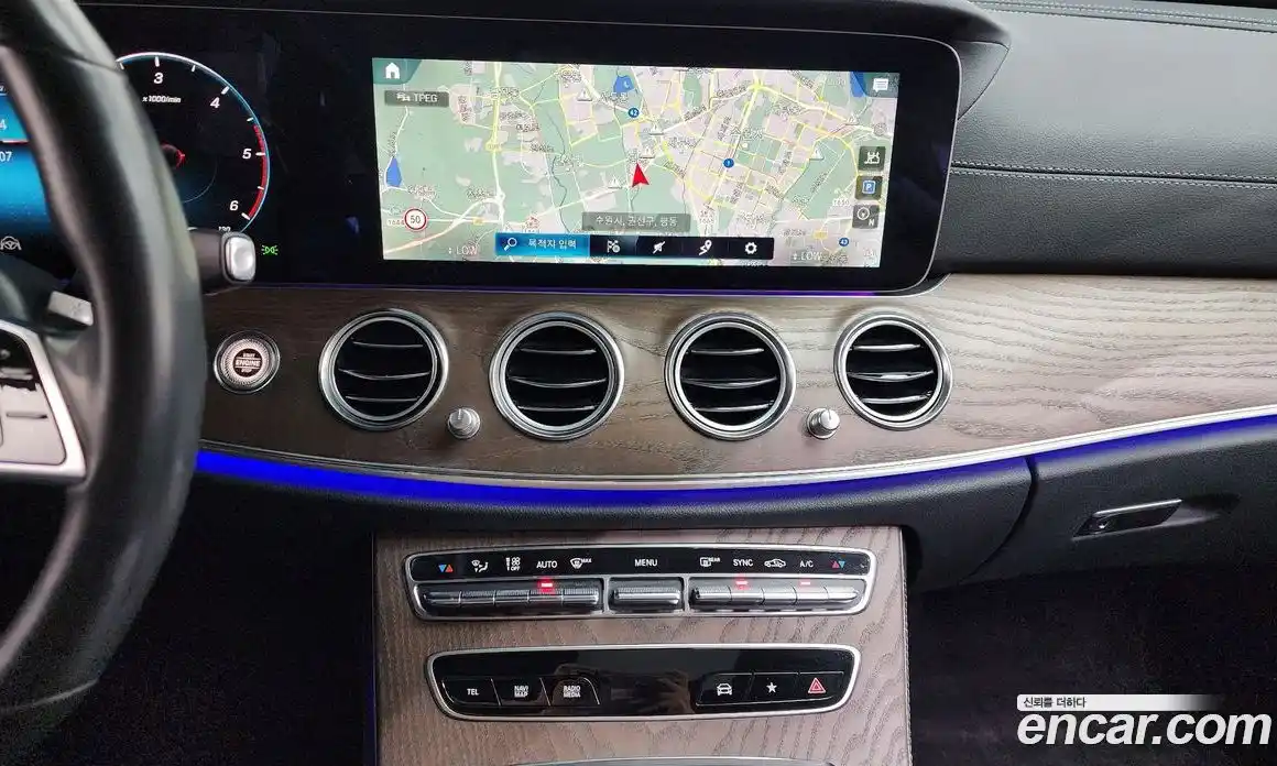 Mercedes-Benz E-Class 2022 1.9 Автомат в Москве № 160623, фото 1