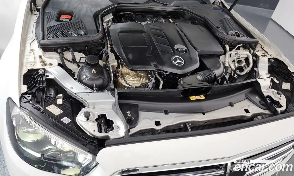 Mercedes-Benz E-Class 2022 1.9 Автомат в Москве № 160623, фото 7