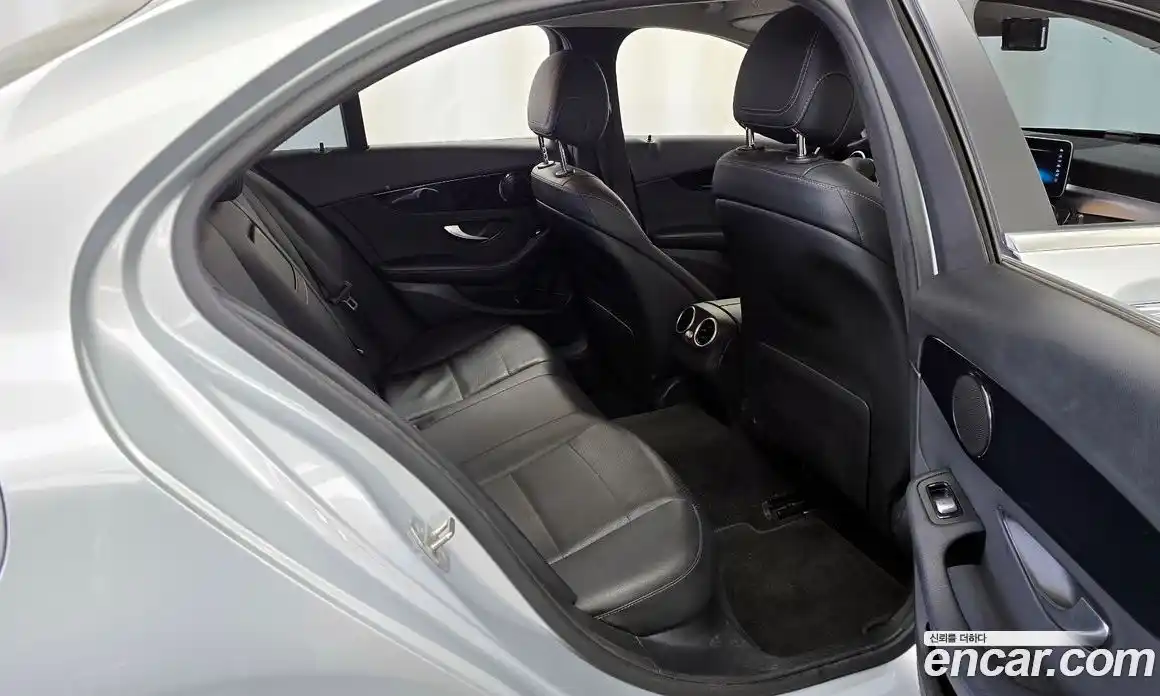 Mercedes-Benz C-Class 2019 2.0 Автомат в Москве № 161084, фото 12