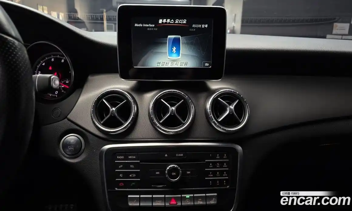 Mercedes-Benz CLA-Class 2018 2.0 Автомат в Москве № 162029, фото 11