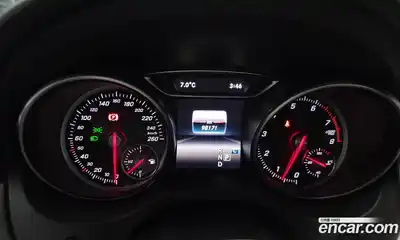 Mercedes-Benz CLA-Class 2018 2.0 Автомат в Москве № 162029, миниатюра 3