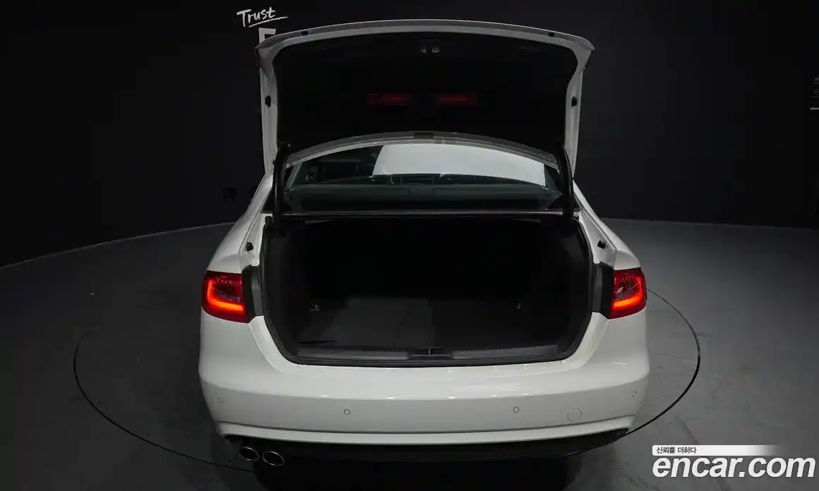 Audi A4 2015 2.0 Автомат в Москве № 163250, фото 11