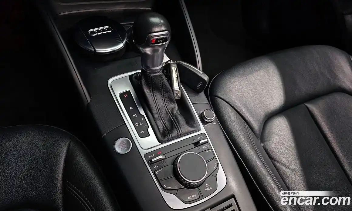 Audi A3 2015 1.6 Автомат в Москве № 163284, фото 14