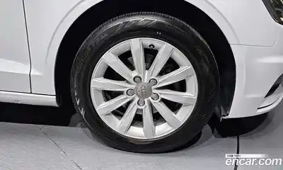 Audi A3 2015 1.6 Автомат в Москве № 163284, миниатюра 3