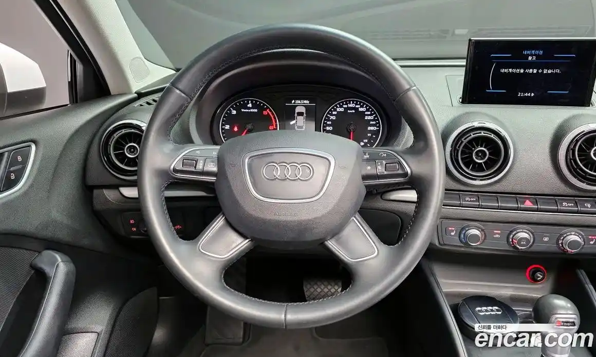 Audi A3 2015 1.6 Автомат в Москве № 163284, фото 7