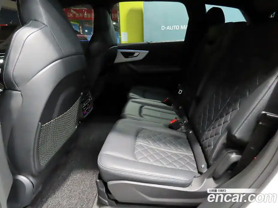 Audi Q7 2023 3.0 Автомат в Москве № 163937, фото 11