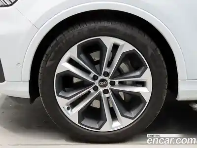 Audi Q7 2023 3.0 Автомат в Москве № 163937, миниатюра 5