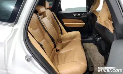 Volvo XC60 2020 2.0 Автомат в Москве № 164652, миниатюра 12