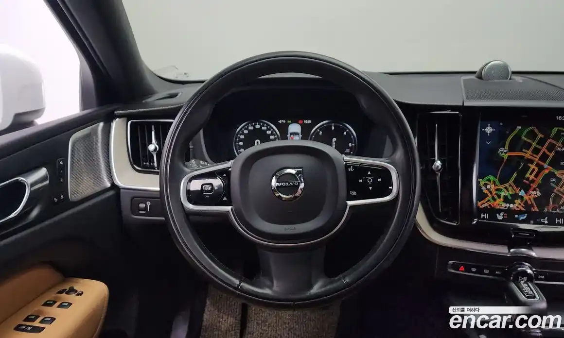 Volvo XC60 2020 2.0 Автомат в Москве № 164652, фото 13