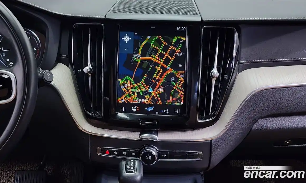 Volvo XC60 2020 2.0 Автомат в Москве № 164652, фото 14