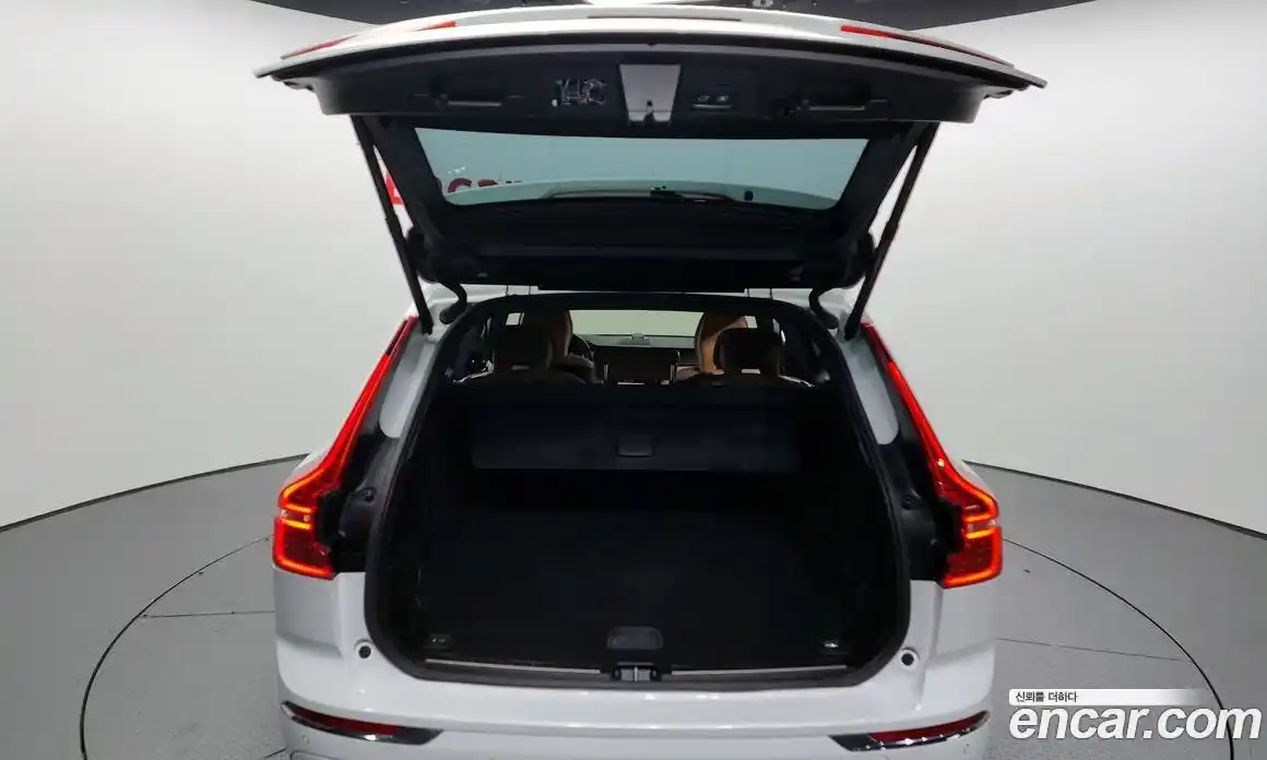 Volvo XC60 2020 2.0 Автомат в Москве № 164652, фото 20