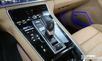 Porsche Panamera, 2023