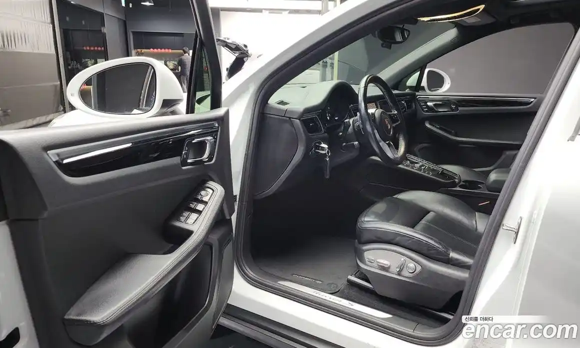 Porsche Macan 2017 3.0 Автомат в Москве № 165566, фото 18