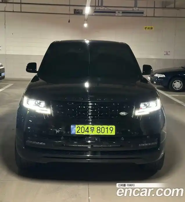 Land Rover Range-Rover 2024 4.4 Автомат в Москве № 166037, фото 3