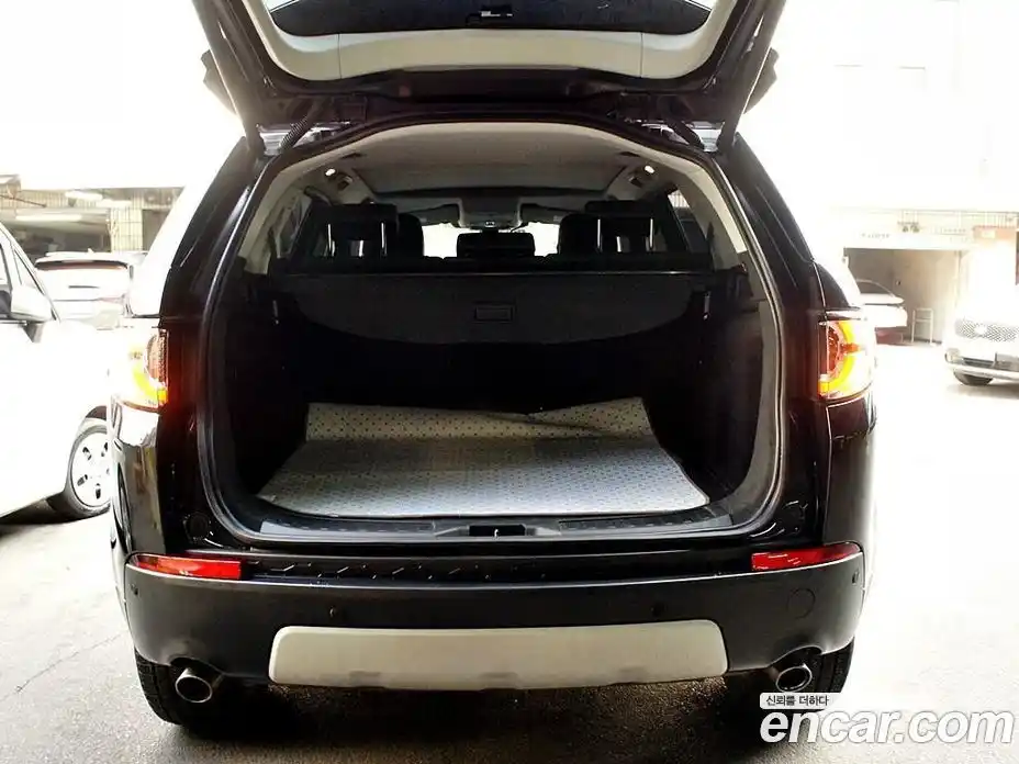 Land Rover Discovery Sport 2018 2.0 Автомат в Москве № 166287, фото 18