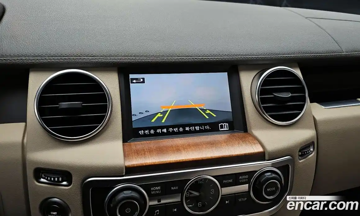 Land Rover Discovery 2016 3.0 Автомат в Москве № 166662, фото 14