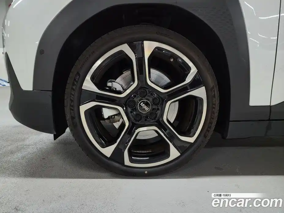 Mini Aceman 2025 0.1 Автомат в Москве № 167369, фото 5