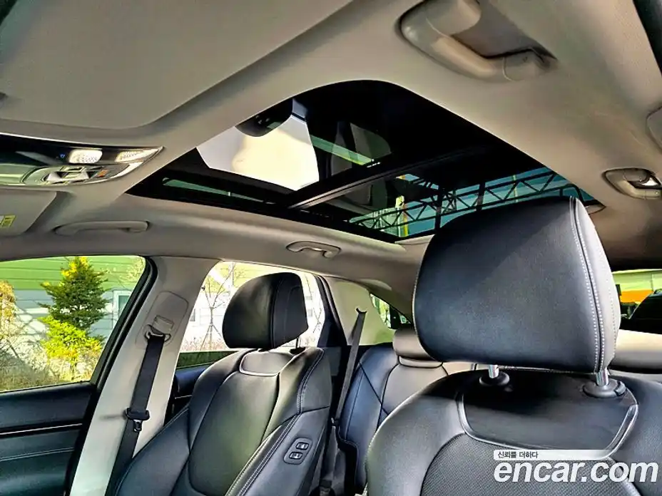 Genesis GV70 2021 2.5 Автомат в Москве № 16897, фото 13