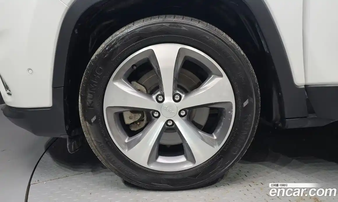 Jeep Cherokee 2020 2.4 Автомат в Москве № 169533, фото 5