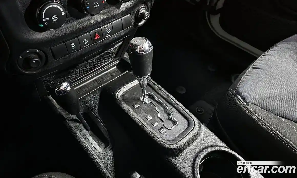 Jeep Wrangler 2016 3.6 Автомат в Москве № 169915, фото 20