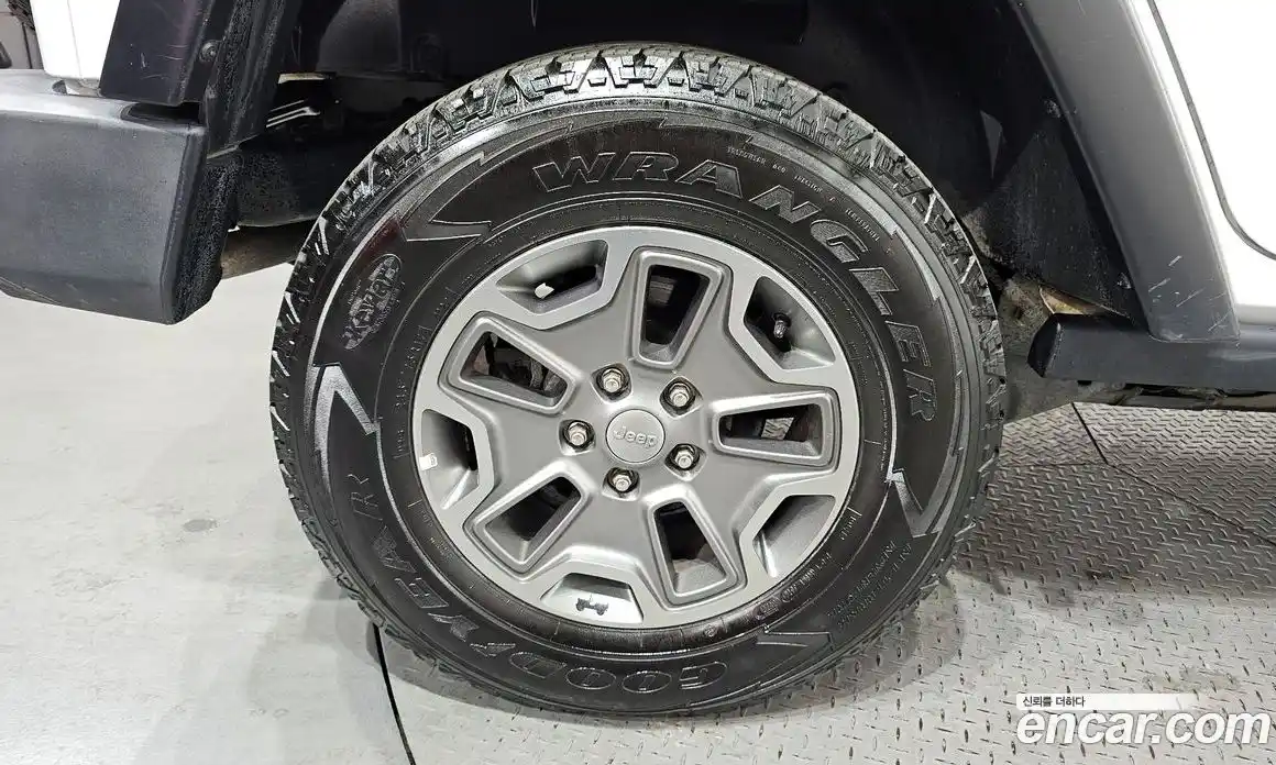 Jeep Wrangler 2016 3.6 Автомат в Москве № 169915, фото 4