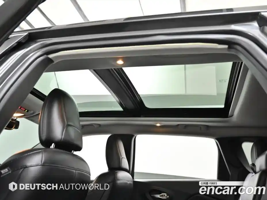 Jeep Cherokee 2020 2.4 Автомат в Москве № 169981, фото 19