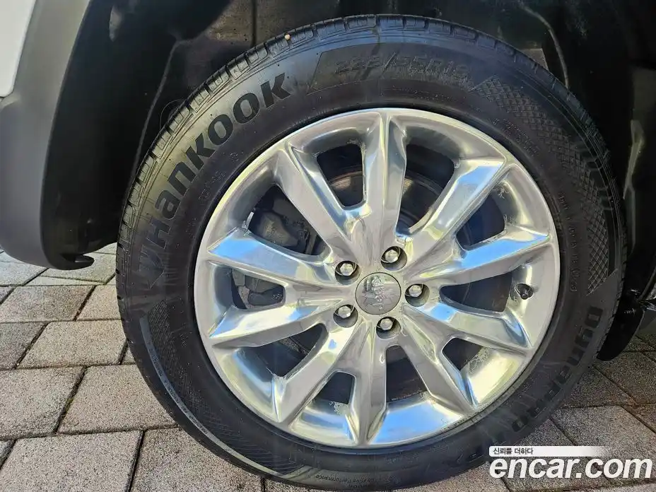 Jeep Cherokee 2017 2.4 Автомат в Москве № 170075, фото 17