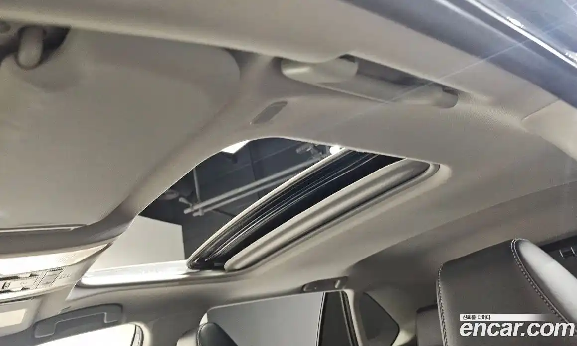 Toyota RAV4 2023 2.5 Автомат в Москве № 170191, фото 18