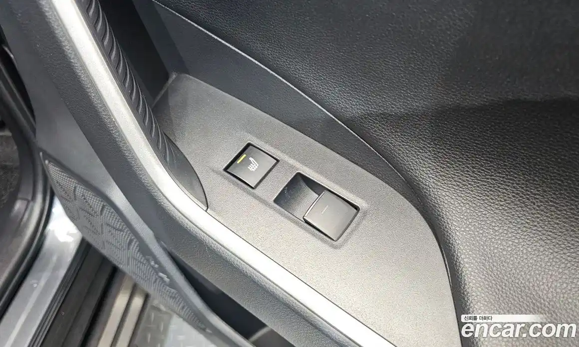 Toyota RAV4 2023 2.5 Автомат в Москве № 170191, фото 6