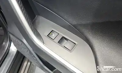 Toyota RAV4 2023 2.5 Автомат в Москве № 170191, миниатюра 6