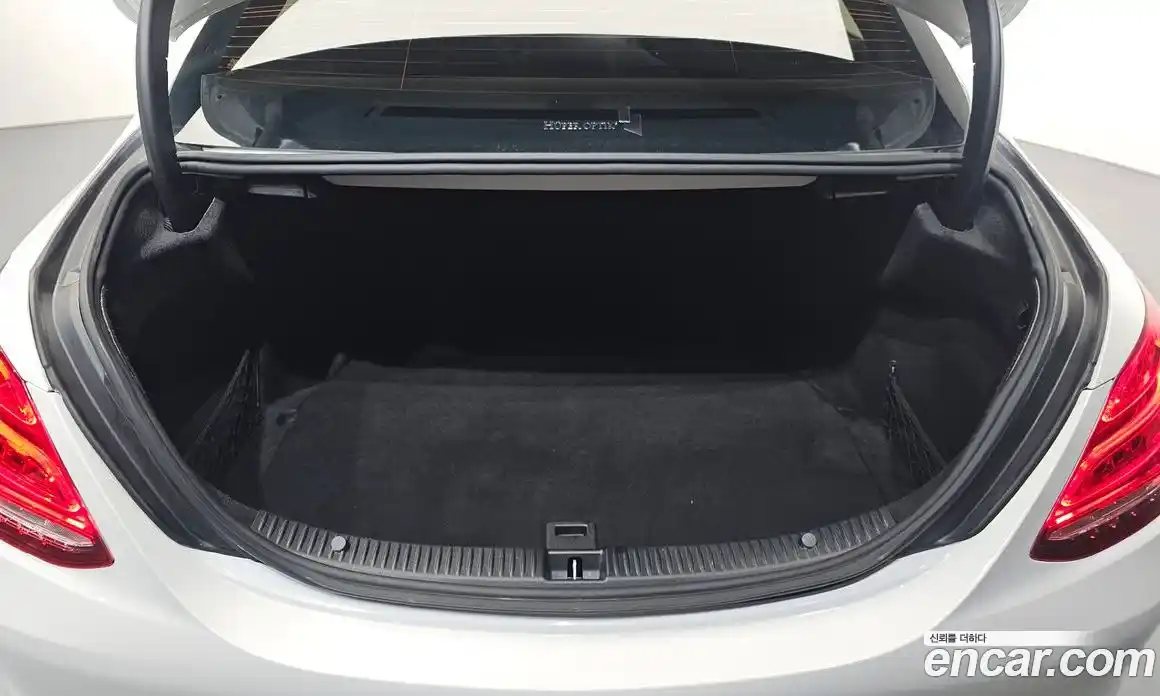 Mercedes-Benz C-Class 2018 2.1 Автомат в Москве № 178245, фото 20