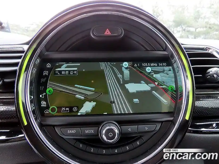 Mini Clubman 2017 2.0 Автомат в Москве № 187758, фото 13