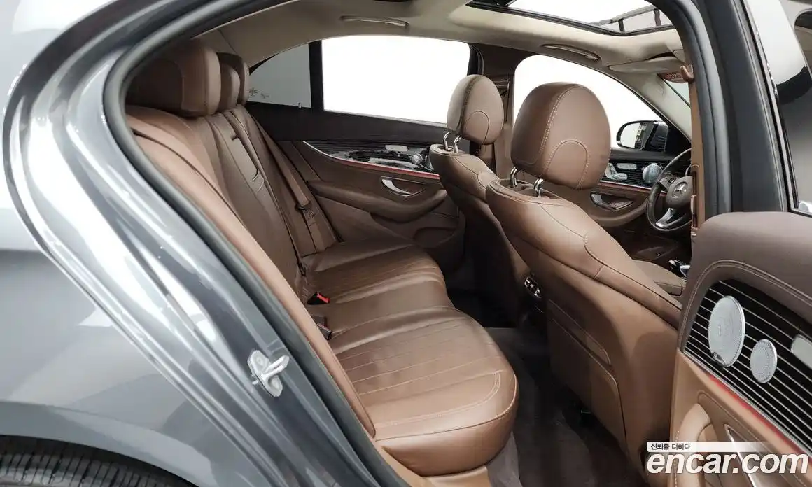 Mercedes-Benz E-Class 2017 3.0 Автомат в Москве № 195113, фото 7