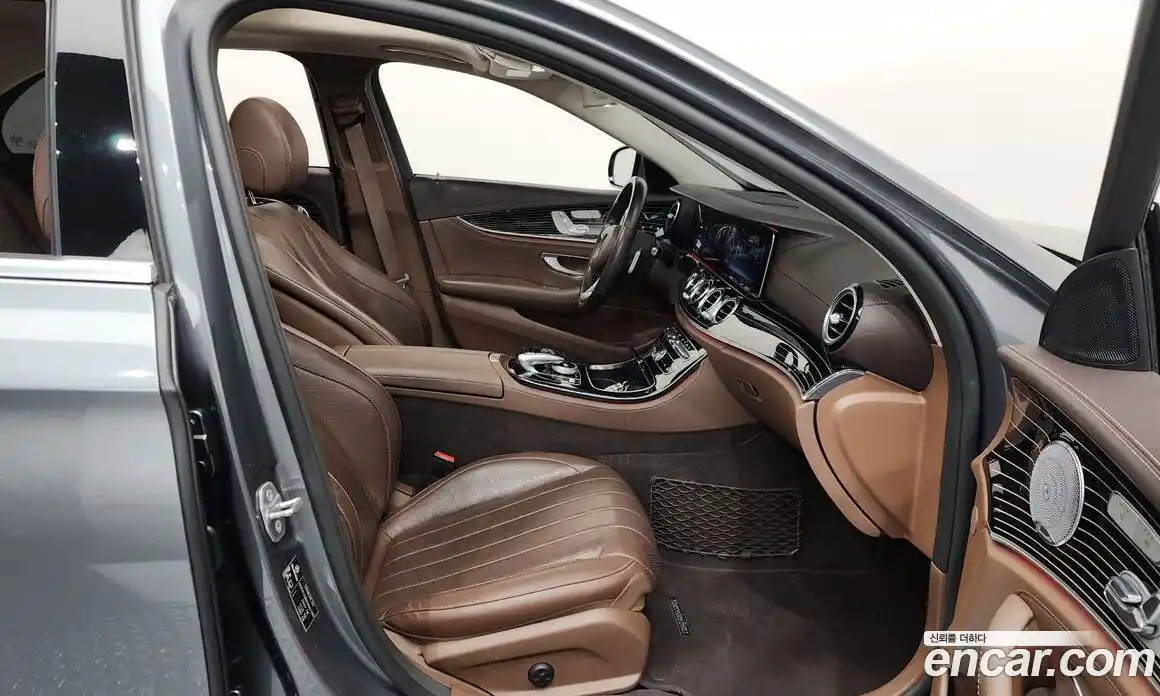 Mercedes-Benz E-Class 2017 3.0 Автомат в Москве № 195113, фото 9