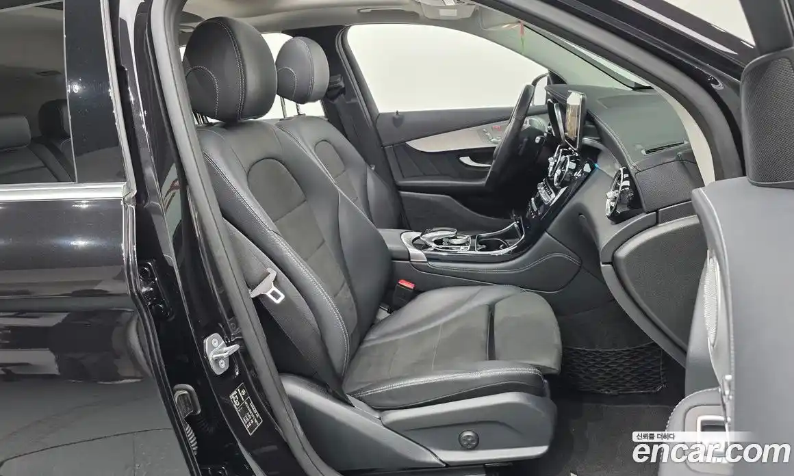 Mercedes-Benz GLC-Class 2019 2.0 Автомат в Москве № 195601, фото 11