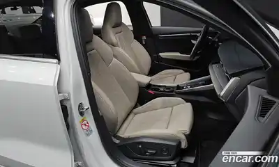 Audi A3 2023 2.0 Автомат в Москве № 196037, миниатюра 9