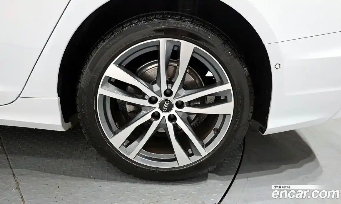 Audi A6 2023 2.0 Автомат в Москве № 196236, фото 10