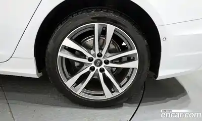 Audi A6 2023 2.0 Автомат в Москве № 196236, миниатюра 10