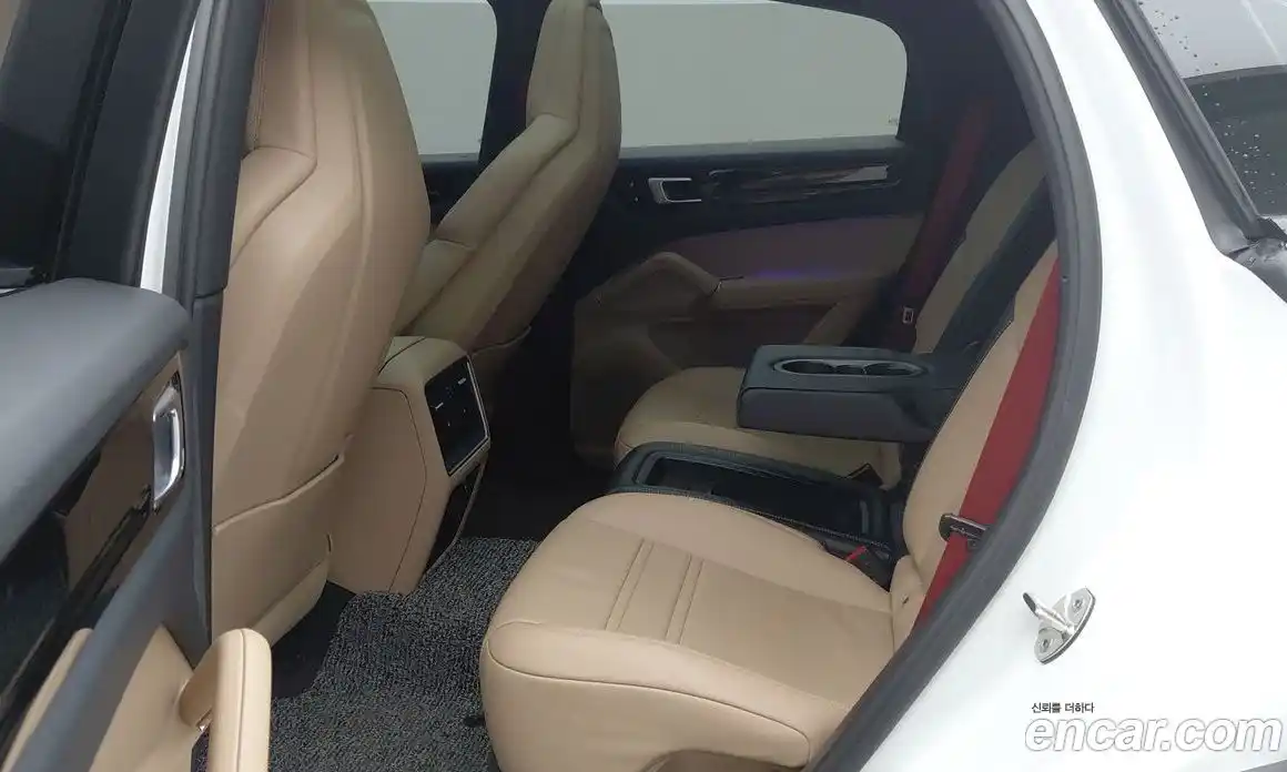 Porsche Cayenne 2020 3.0 Автомат в Москве № 196542, фото 5