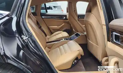 Porsche Panamera 2018 4.0 Автомат в Москве № 197595, миниатюра 12