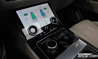 Land Rover Range-Rover Velar 2018 3.0 Автомат в Москве № 198185, миниатюра 9