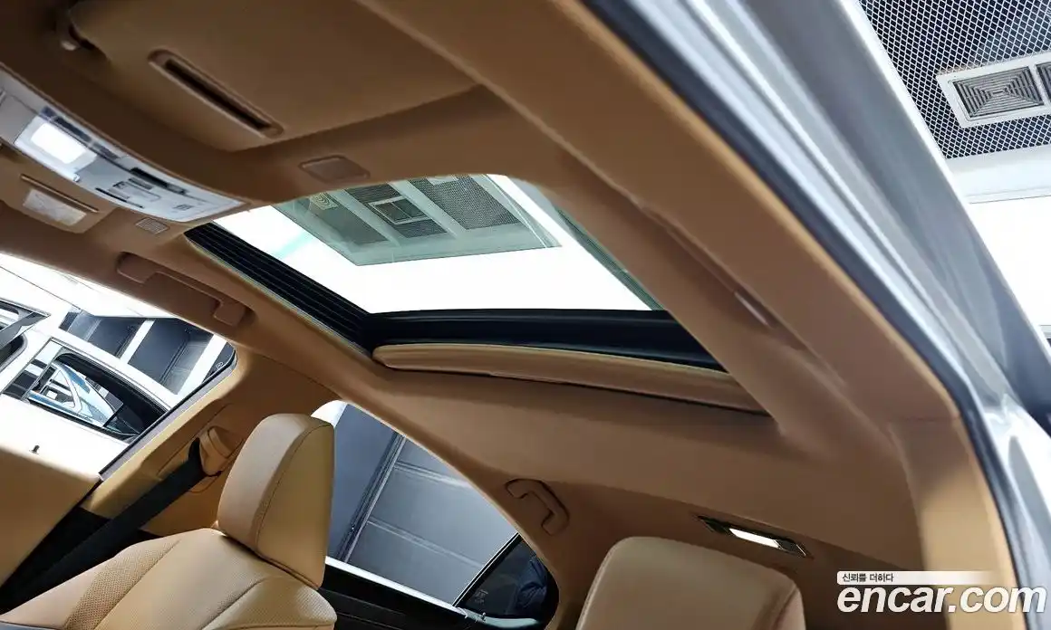 Lexus ES 2024 2.5 Автомат в Москве № 198725, фото 6