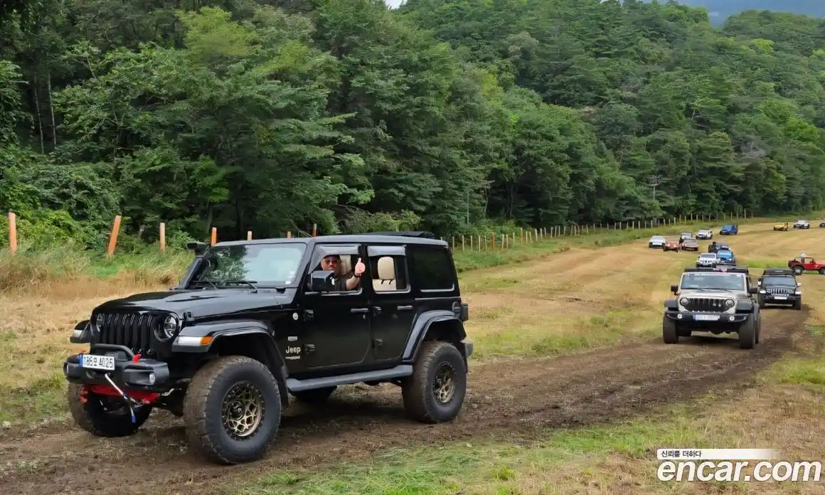 Jeep Wrangler 2022 2.0 Автомат в Москве № 199508, фото 14