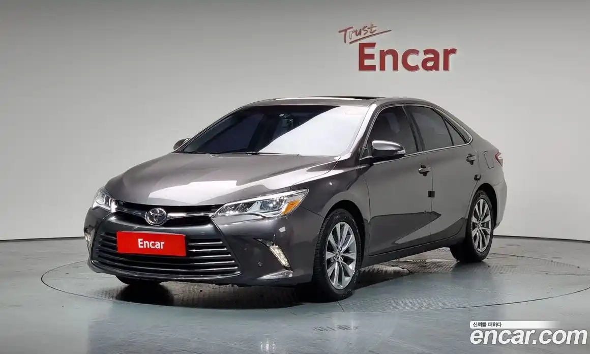 Toyota Camry 2015 2.5 Автомат в Москве № 199609, фото 1