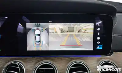 Mercedes-Benz E-Class, 2022