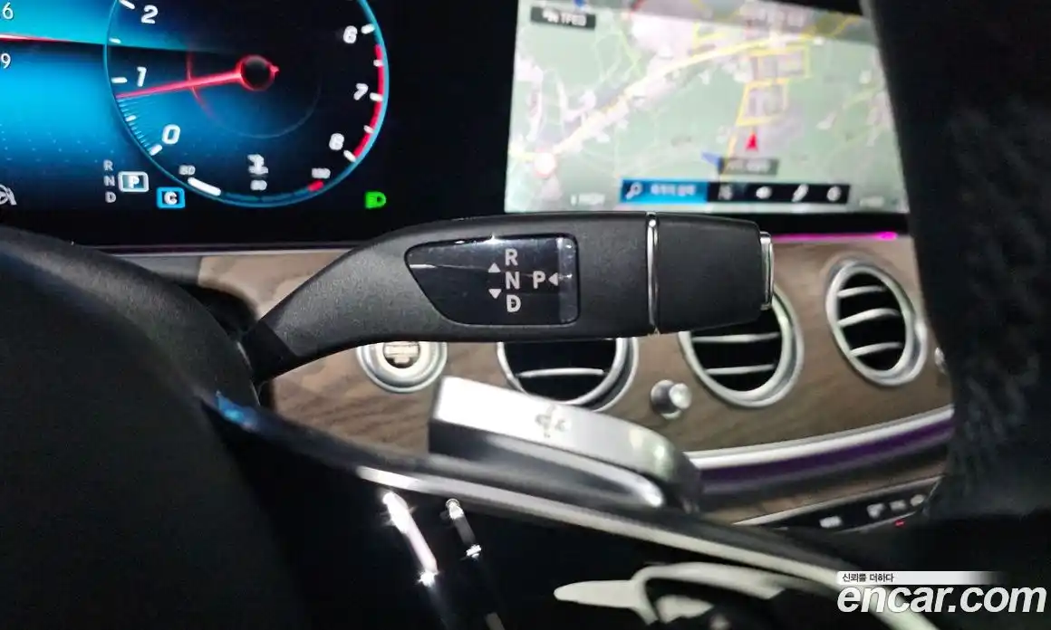 Mercedes-Benz E-Class 2022 2.0 Автомат в Москве № 202925, фото 15