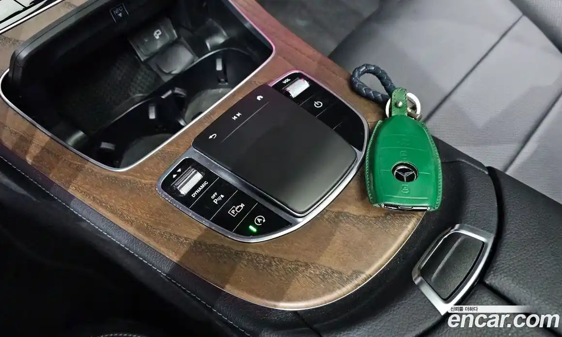 Mercedes-Benz E-Class 2022 2.0 Автомат в Москве № 202925, фото 17