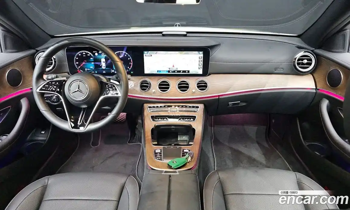 Mercedes-Benz E-Class 2022 2.0 Автомат в Москве № 202925, фото 19