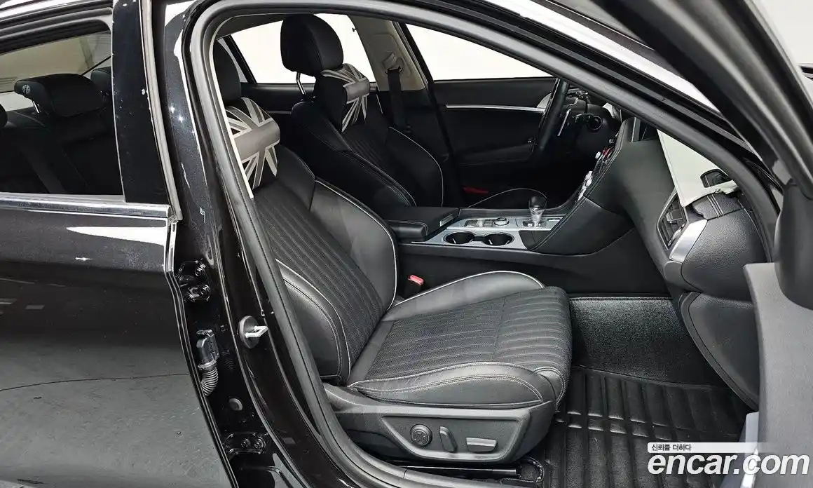 Genesis G70 2018 2.0 Автомат в Москве № 207238, фото 17